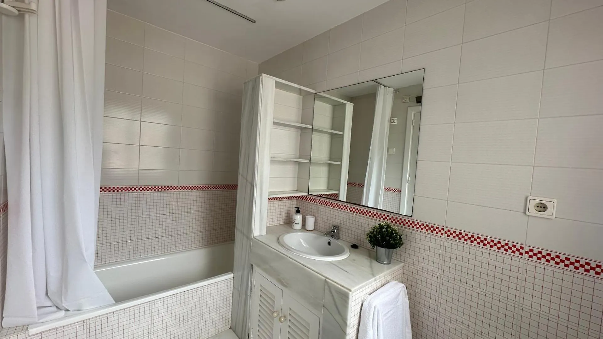 Casa Jayja Primera Linea De Playa Velilla-Taramay Španělsko